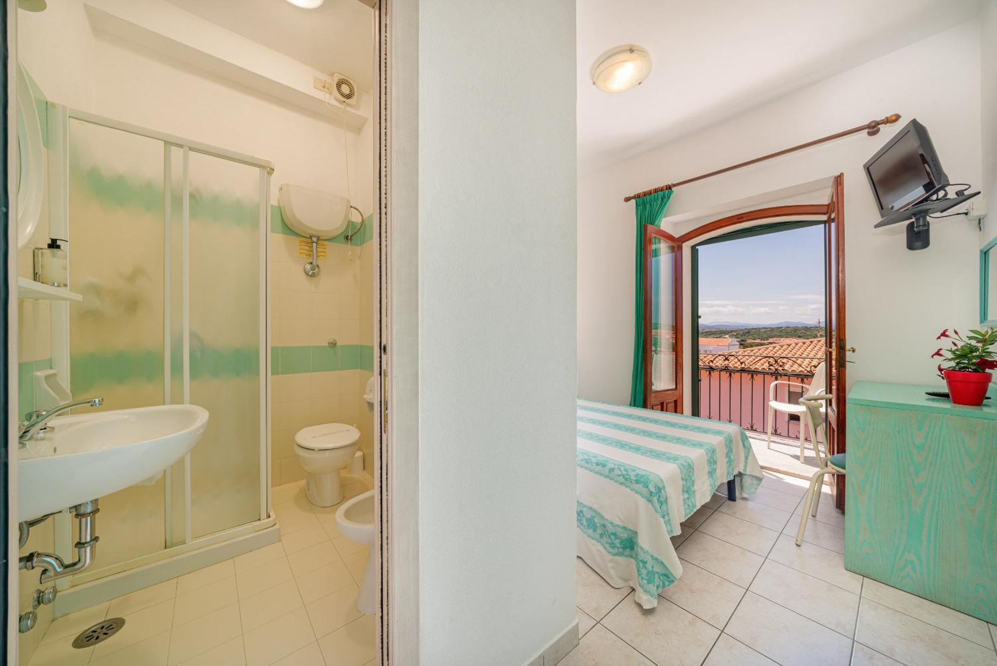 Hotel Marinaro Santa Teresa Gallura Exteriör bild